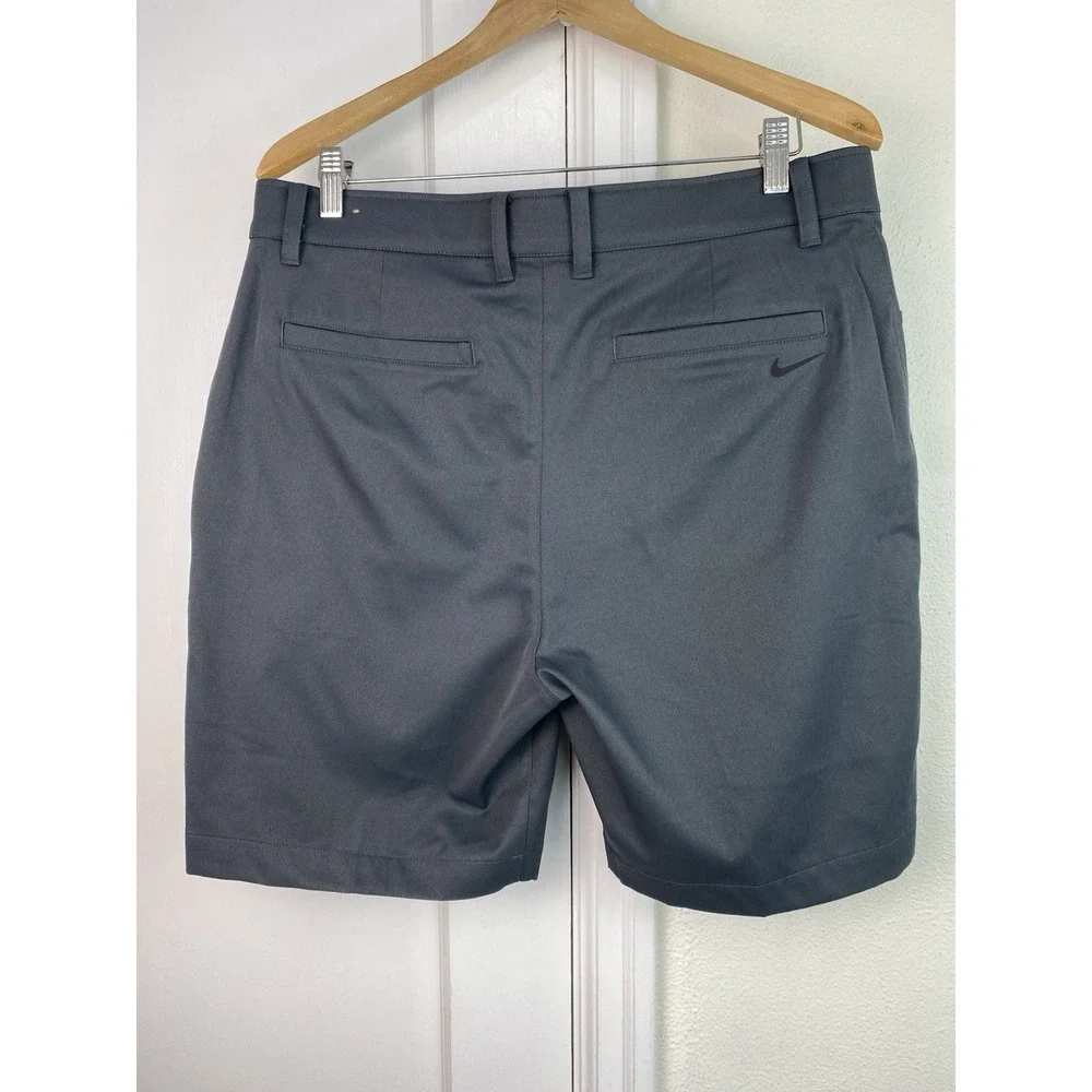 Nike Men's Size 34 Charcoal Gray Elastic Waist Athletic Flat Front Chino Shorts